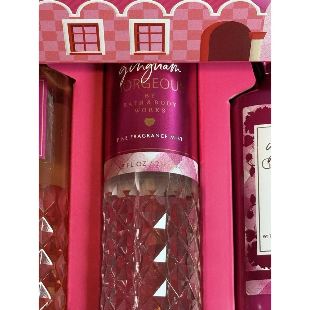 Gingham Gorgeous Bath and Body Works Holiday Gift Set Body Wash, Mist And Lotion - Picture 3 of 8